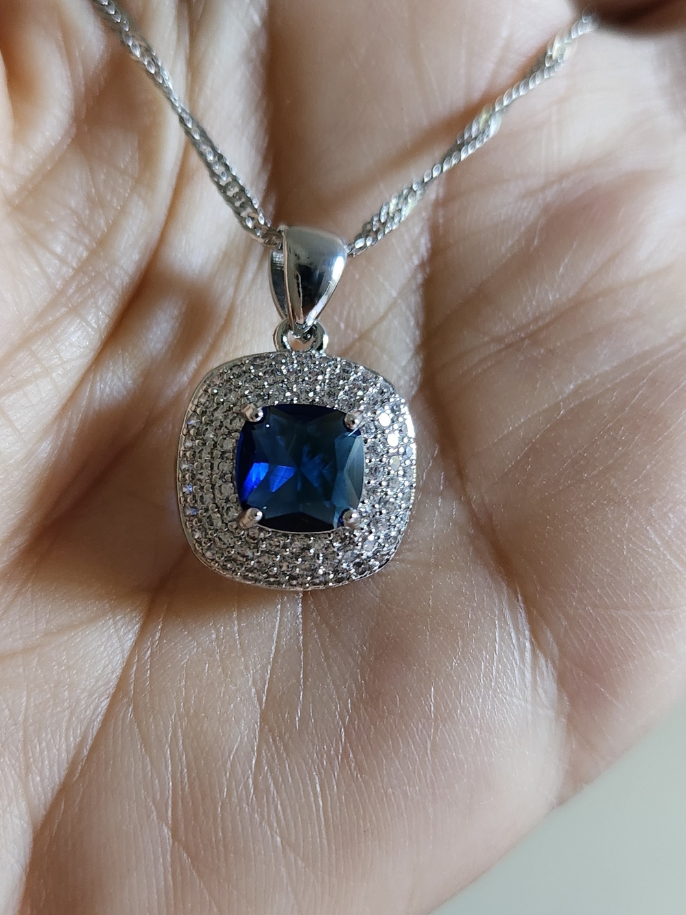 New 925 Silver Cushion Cut Blue Sapphire Diamond Necklace Pendant and Chain